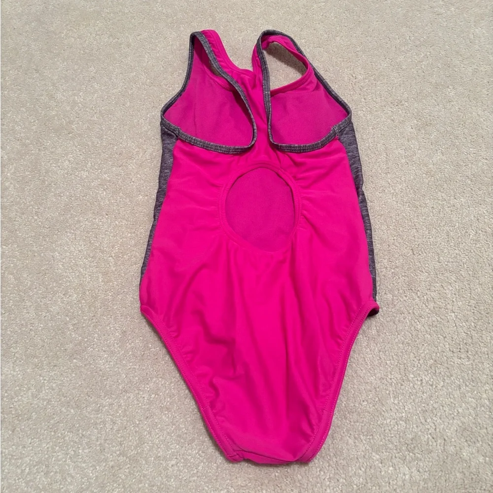 Speedo swimsuit siz 10 - Picture 2 of 8